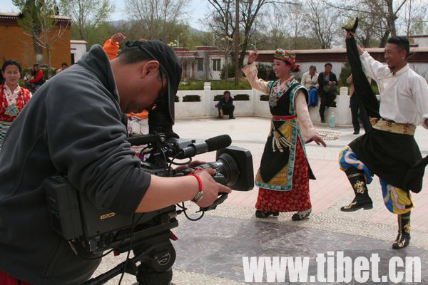 Film for Shanghai Expo continues shooting in Tibet