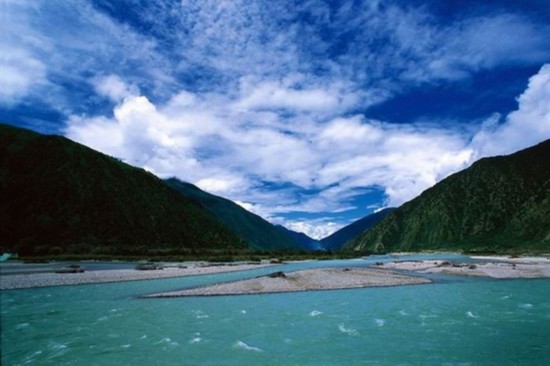 Beauty of Tibet in lens