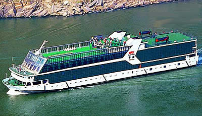 Serenity Cruise  China ship 